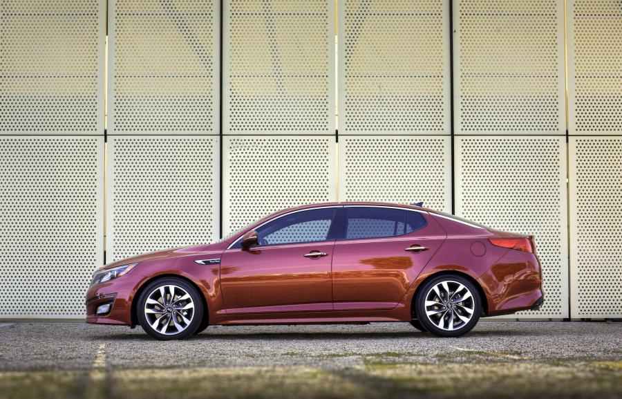 Kia Optima 2015 года  (фото 9 из 51)
